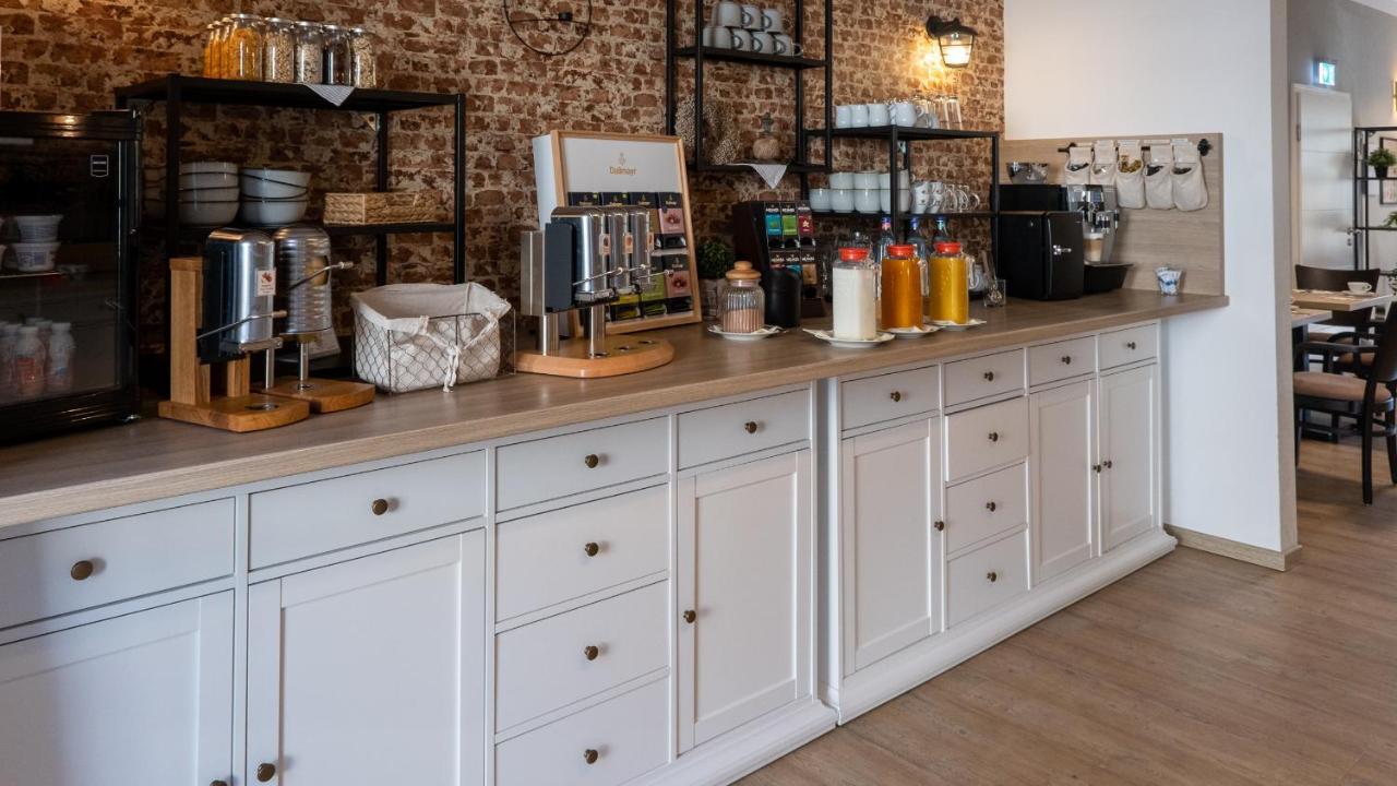 Hotel Am Uenglinger Tor 스탕달 외부 사진