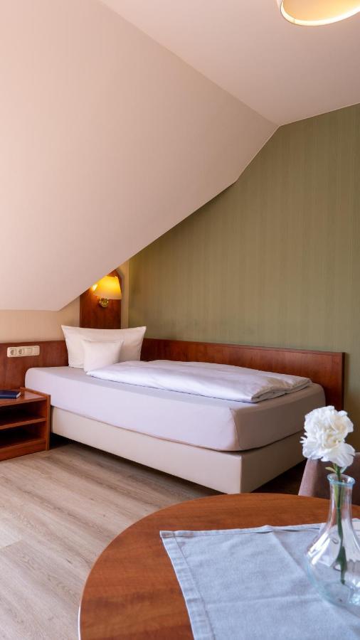 Hotel Am Uenglinger Tor 스탕달 외부 사진